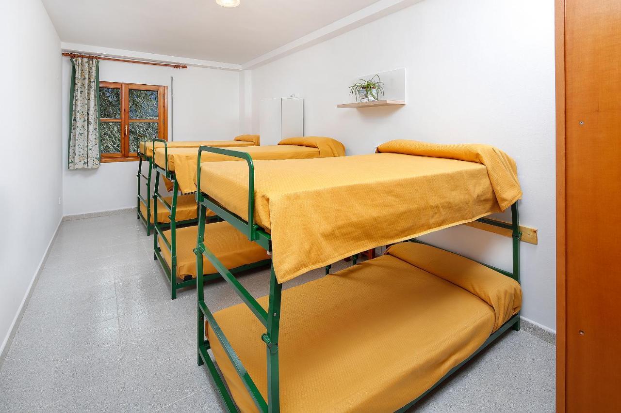 Albergue Sierra De Arbe Naval Екстериор снимка